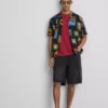Camisas con estampado «Resort» y cuello revere