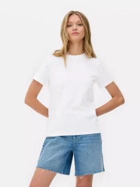 Camiseta básica de manga corta y cuello redondo