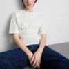 Camiseta con corte imperio
