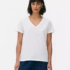 Camiseta con cuello en V