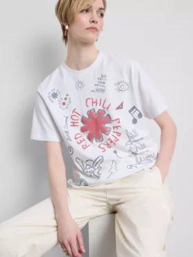 Camiseta con diseño de Red Hot Chili Peppers