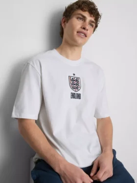 Camiseta con el escudo de Inglaterra