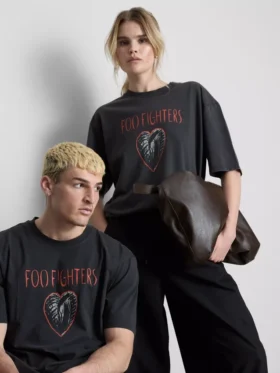 Camiseta con estampado de Foo Fighters