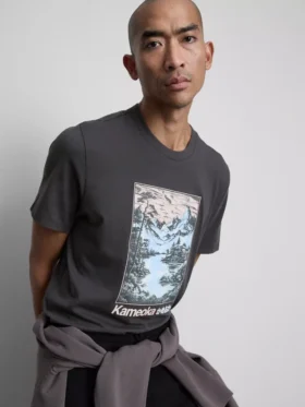 Camiseta con estampado de Kameoka