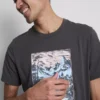 Camiseta con estampado de Kameoka