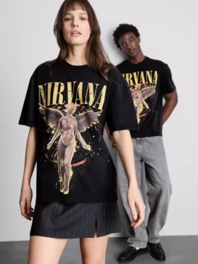 Camiseta con estampado del ángel de Nirvana