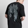Camiseta con estampado gráfico en la espalda
