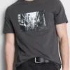 Camiseta con estampado urbano de Tokio