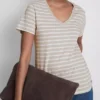 Camiseta de algodón a rayas con cuello en V