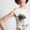 Camiseta de algodón con estampado floral