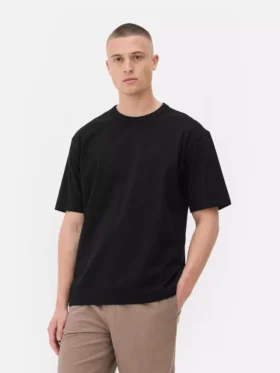 Camiseta de algodón de corte holgado con cuello ribeteado