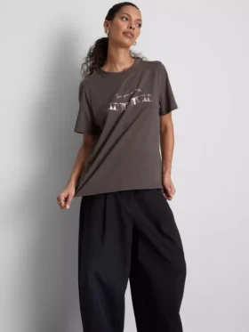 Camiseta de algodón de manga corta con estampado en pantalones cortos