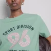 Camiseta de algodón de manga corta con estampado en pantalones cortos