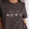 Camiseta de algodón de manga corta con estampado en pantalones cortos
