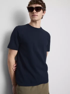 Camiseta de corte entallado