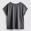 Camiseta de cuello redondo con mangas enrolladas
