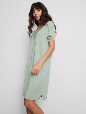 Camiseta de dormir holgada con alto contenido en modal