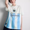Camiseta de fútbol argentina con cuello