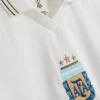 Camiseta de fútbol argentina con cuello
