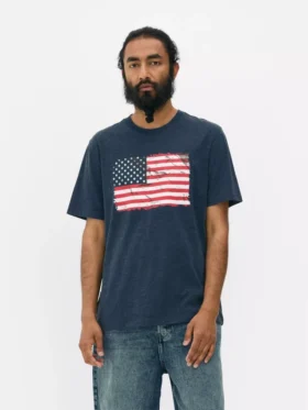 Camiseta de manga corta con la bandera estadounidense