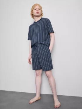 Camiseta de pijama a rayas