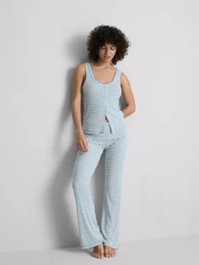 Camiseta de pijama a rayas acanaladas «Love to Lounge»