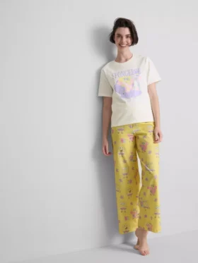 Camiseta de pijama con estampado «OOTD» de Bob Esponja