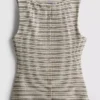 Camiseta de punto a rayas con botones de Paula Echevarría