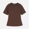 Camiseta de tejido grueso con corte entallado