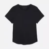 Camiseta deportiva con bajo curvo