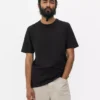 Camiseta elástica de corte entallado