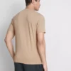 Camiseta elástica de corte entallado