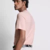 Camiseta elástica de corte entallado