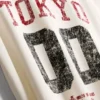Camiseta gráfica de manga corta con efecto desgastado «Tokyo»