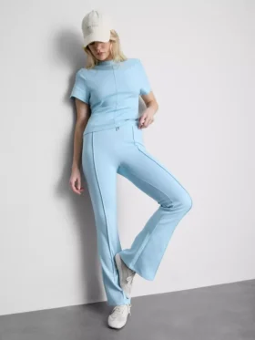Camiseta holgada con detalles en las costuras, con alto contenido en algodón