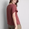 Camiseta holgada de cuello redondo con ventilación