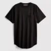 Camiseta larga con bolsillo de parche