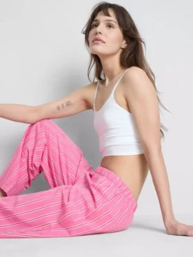 Camiseta sin costuras de corte corto
