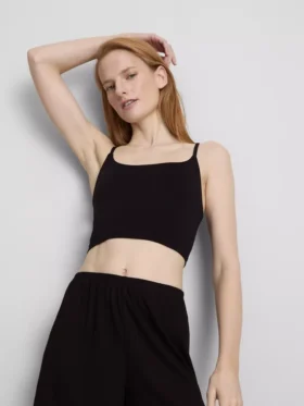 Camiseta sin costuras de corte corto