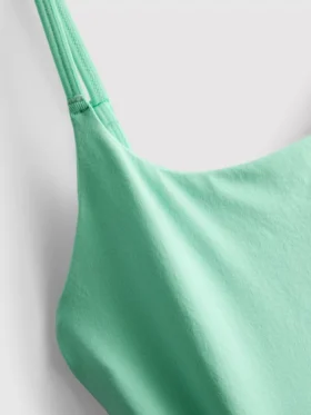 Camiseta sin costuras de corte corto
