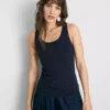 Camiseta sin mangas con cuello redondo