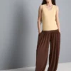 Camiseta sin mangas con cuello redondo y espalda nadadora