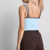 Camiseta sin mangas con escote corazón de alto contenido en algodón