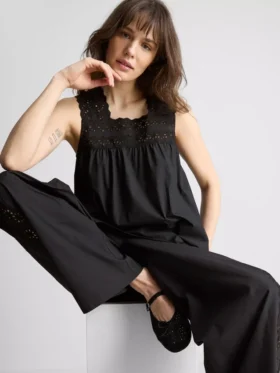 Camiseta sin mangas con inserción bordada