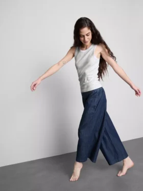 Camiseta sin mangas de algodón con espalda nadadora y canalé