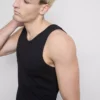 Camiseta sin mangas de corte entallado con canalé