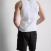 Camiseta sin mangas de corte entallado con canalé