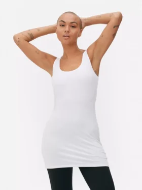 Camiseta sin mangas de corte largo