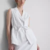 Camiseta sin mangas de lino con detalle de lazo de The Edit