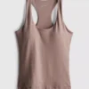 Camiseta sin mangas deportiva con cuello redondo